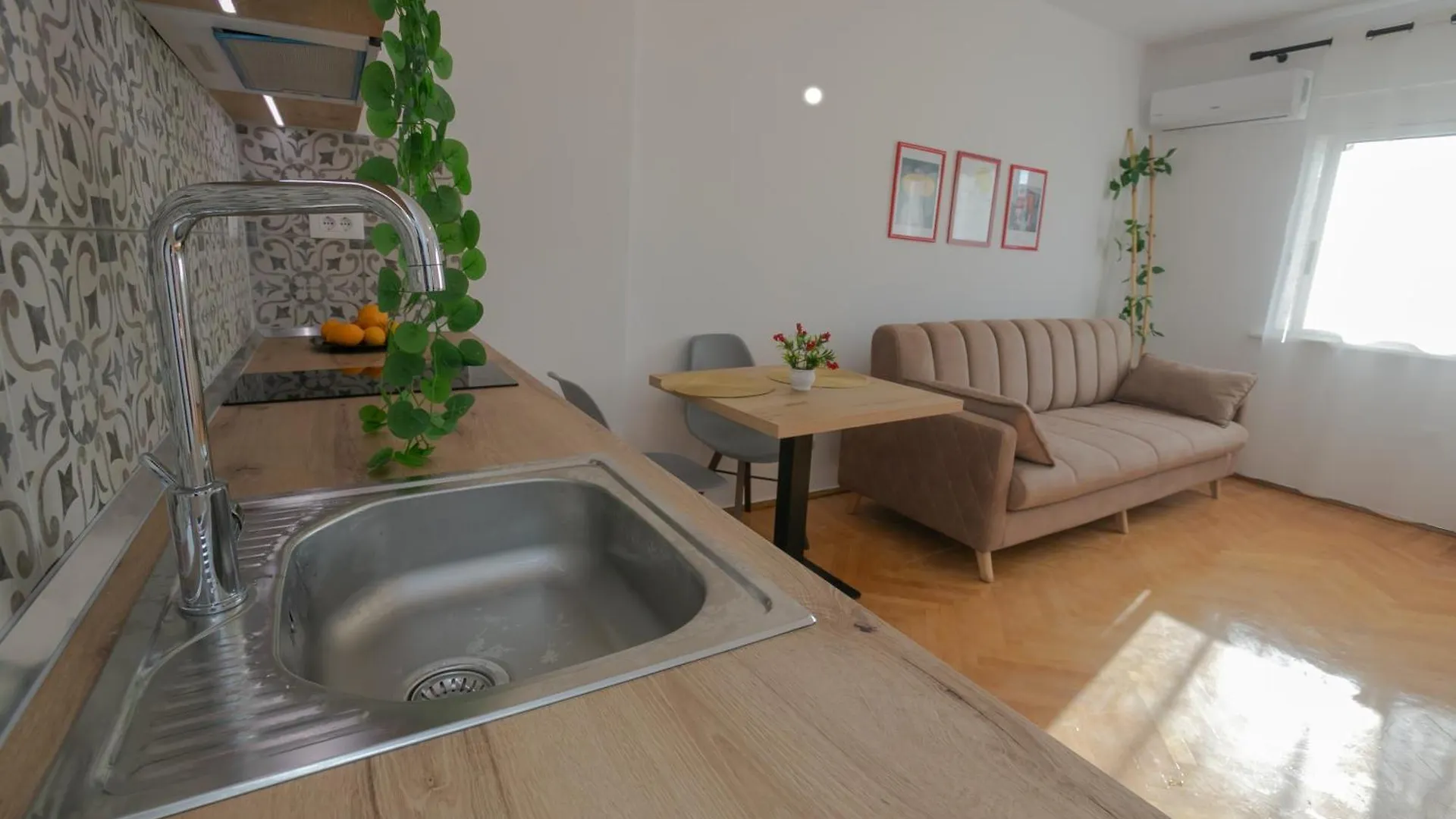 Tirana City Escape Lägenhet