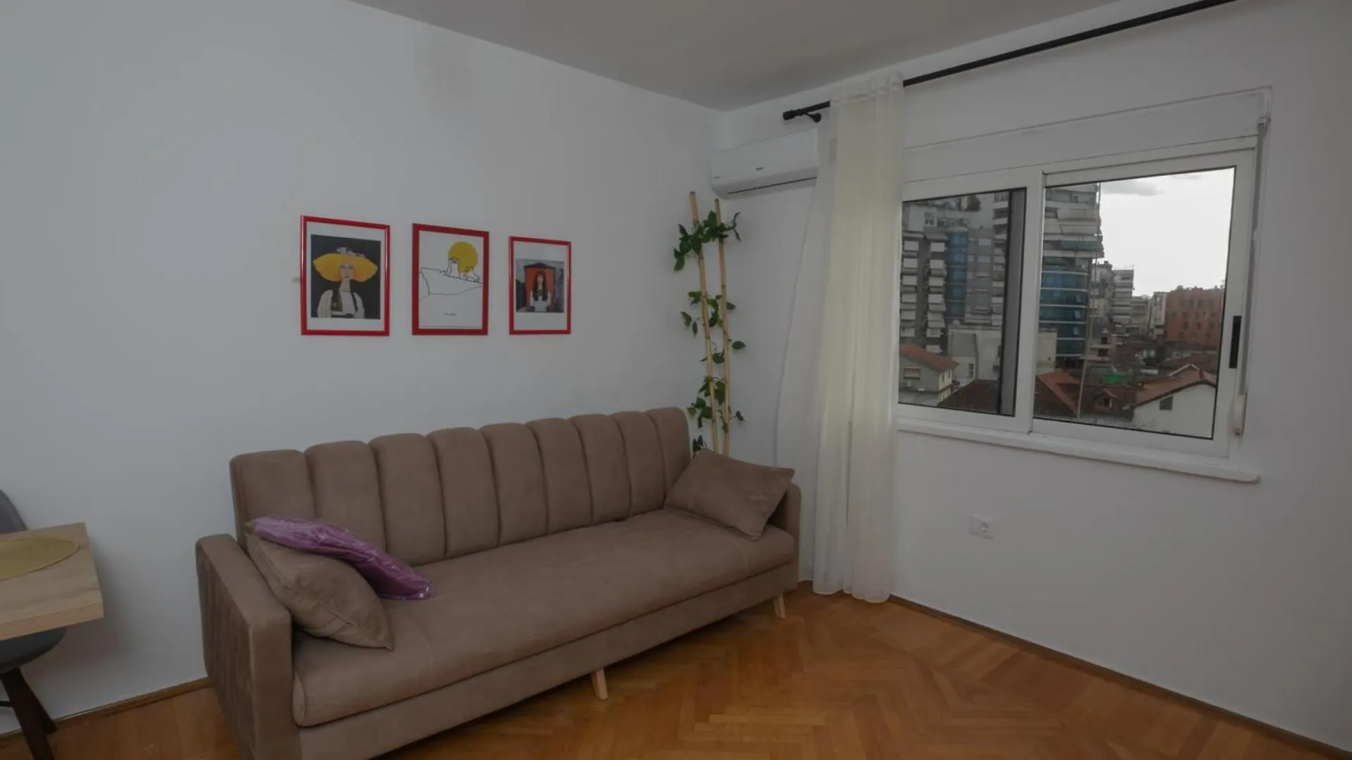 Tirana City Escape Apartamento